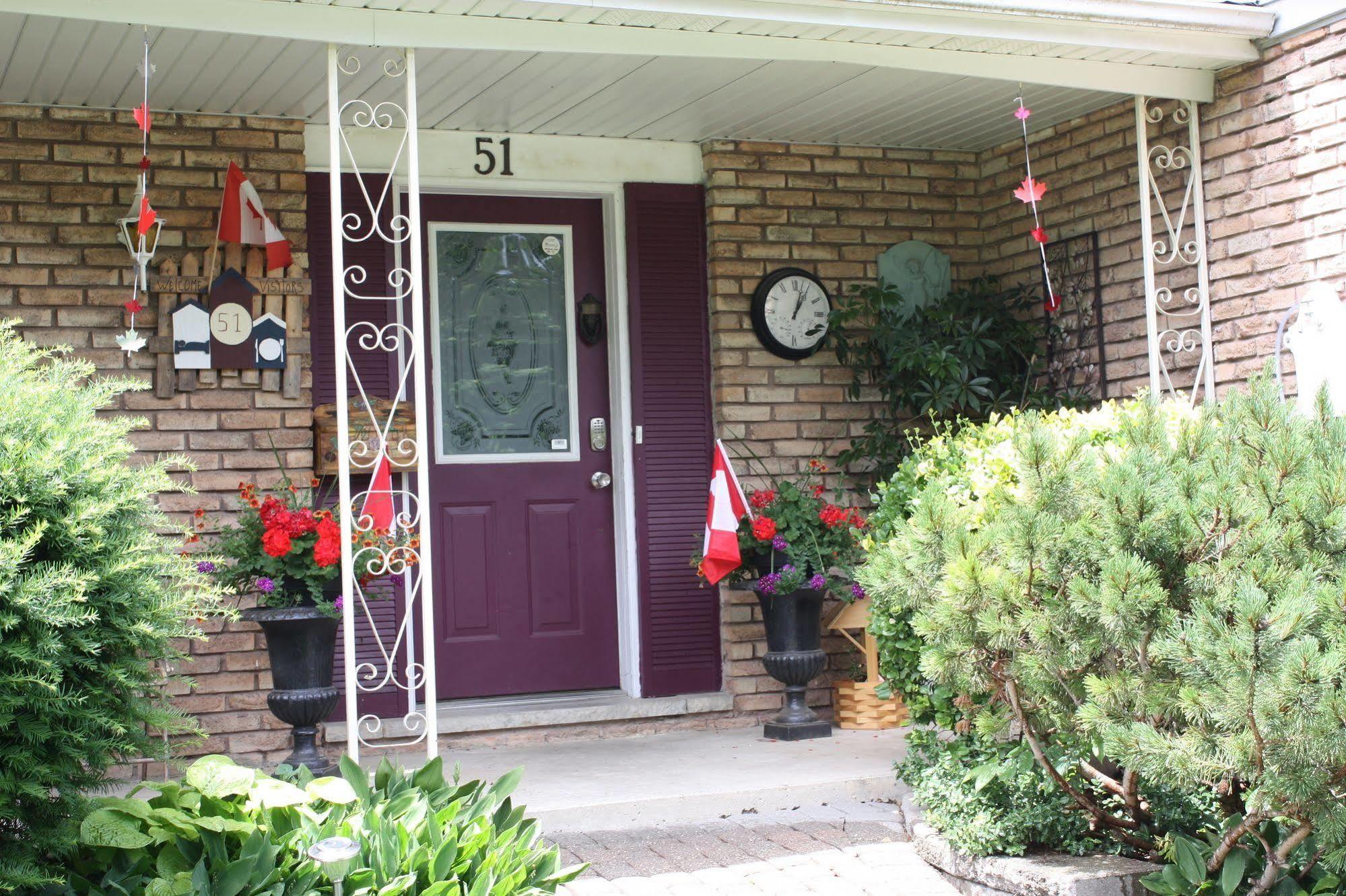 Carrousel Bed & Breakfast Cayuga Extérieur photo